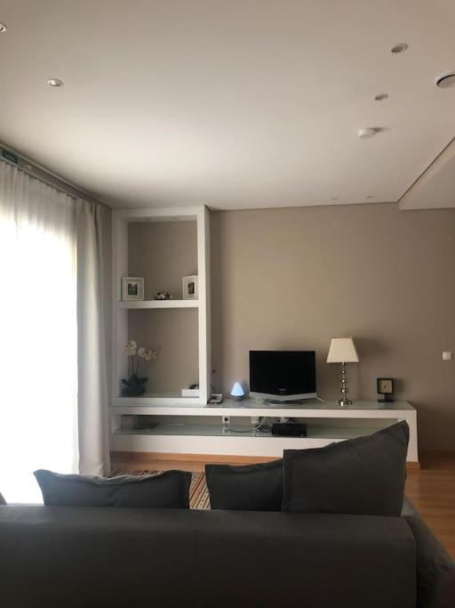 Casa De *